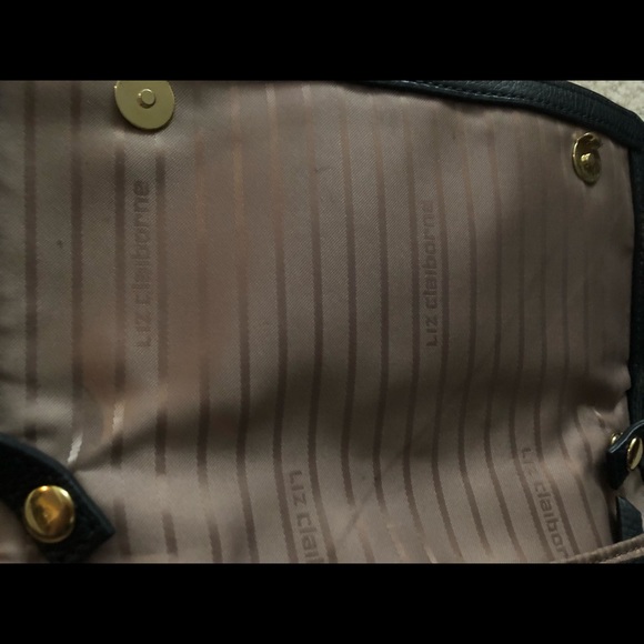 Liz Claiborne Crossbody - Picture 7 of 12